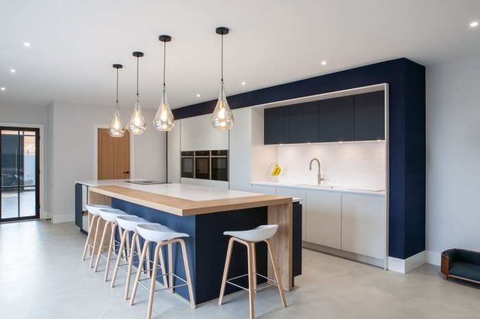 Grey and blue kitchen decor