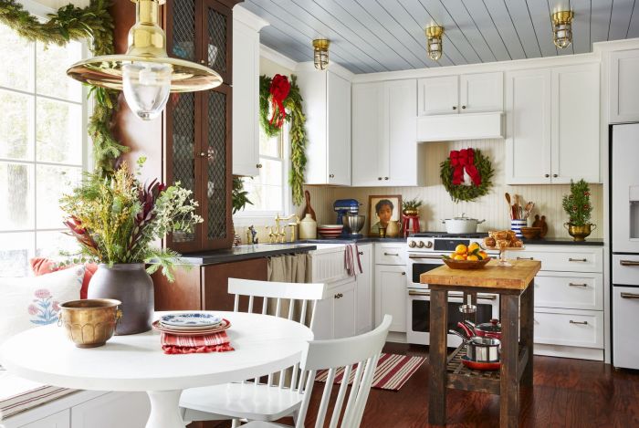 Kitchen cabinet christmas decor ideas