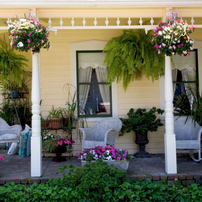 Small front porch decor ideas